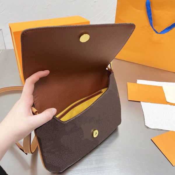 same designer women messenger cross body bags ladies shoulder bag handbag woman totes clutch fashion wallet purse come with box
same designer women messenger cross body bags ladies shoulder bag handbag woman totes clutch fashion wallet purse come with box