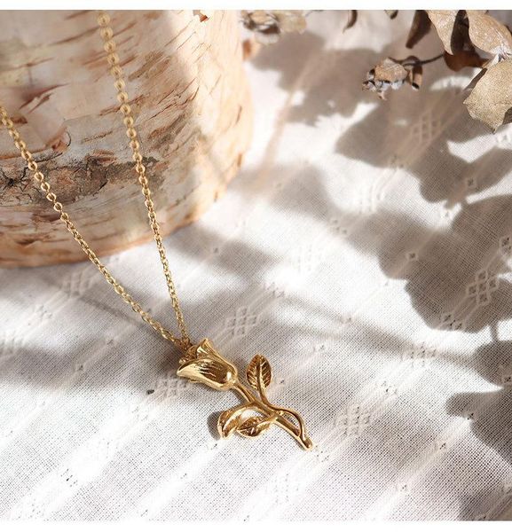 chains 2021 vintage gold rose flower pendant necklace for women female minimalist design delicate titanium steel jewelry, Silver
chains 2021 vintage gold rose flower pendant necklace for women female minimalist design delicate titanium steel jewelry, Silver