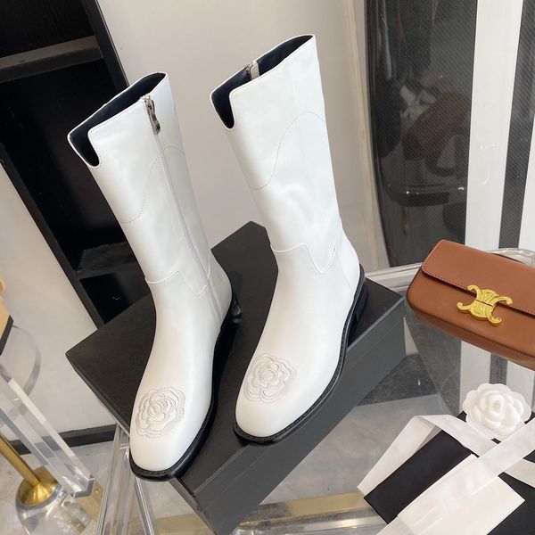2021 women boots re-nylon luxury designer fashion brushed leather boots knight the knee martin 0012, Black
2021 women boots re-nylon luxury designer fashion brushed leather boots knight the knee martin 0012, Black