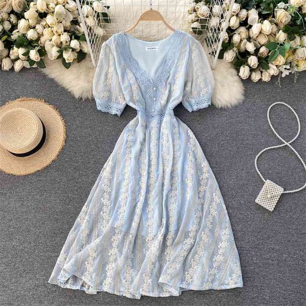 summer fashion women v-neck short-sleeved high waist thin white embroidery dress elegant vestidos r461 210527, Black;gray
summer fashion women v-neck short-sleeved high waist thin white embroidery dress elegant vestidos r461 210527, Black;gray