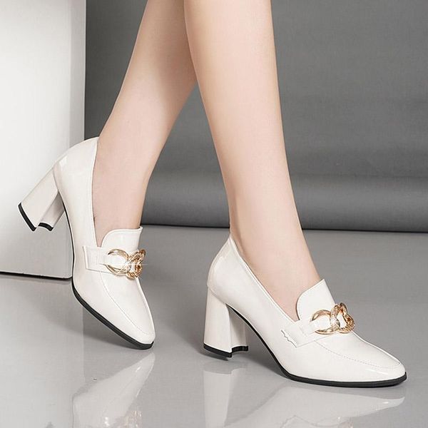 dress shoes women chain high heels patent leather pumps black slip on ladies white wedding square heel zapatos mujer 9364n
dress shoes women chain high heels patent leather pumps black slip on ladies white wedding square heel zapatos mujer 9364n
