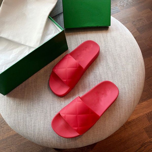 2021 women red sandals slippers slides floral brocade gear bottoms flip flops womens causal slipper rubber outsole, Black
2021 women red sandals slippers slides floral brocade gear bottoms flip flops womens causal slipper rubber outsole, Black
