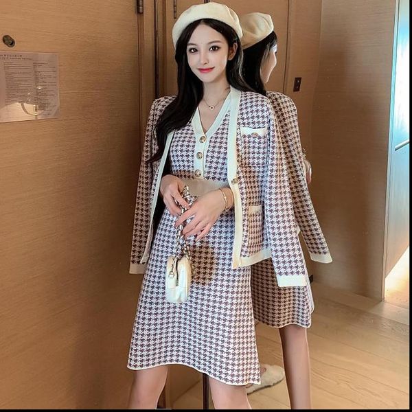 autumn winter knitted 2 piece womens tracksuits set single breasted houndstooth cardigan jacket warm sweater coat knit vest dress, Gray
autumn winter knitted 2 piece womens tracksuits set single breasted houndstooth cardigan jacket warm sweater coat knit vest dress, Gray