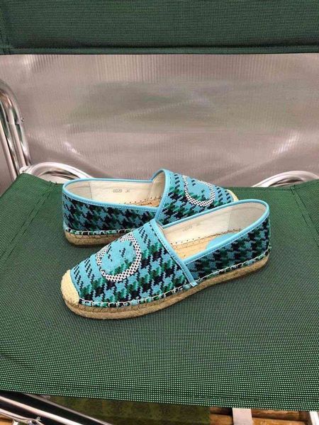 slippers early spring 2021 women's flat-bottomed fisherman shoes water-dyed sheep skin rubber flat soles ladies sandal size 35-41, Black
slippers early spring 2021 women's flat-bottomed fisherman shoes water-dyed sheep skin rubber flat soles ladies sandal size 35-41, Black
