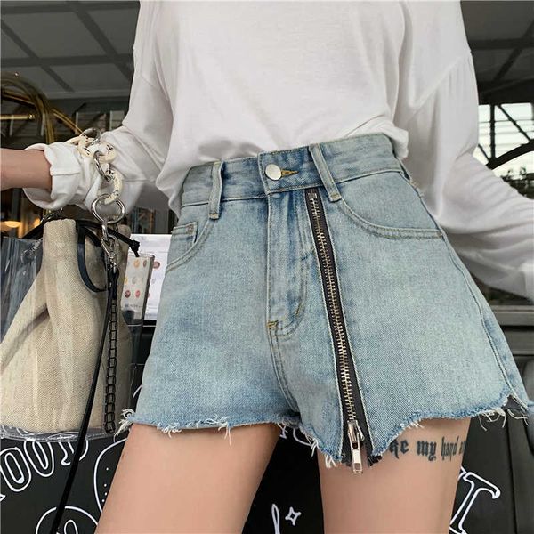 cut hems zipper front denim short high waist vintage black white blue short jeans 210601, White;black
cut hems zipper front denim short high waist vintage black white blue short jeans 210601, White;black