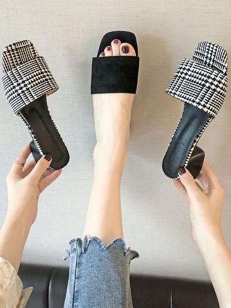 sandals 2021 summer ladies slippers wild fashion thick heels high net red, Black
sandals 2021 summer ladies slippers wild fashion thick heels high net red, Black