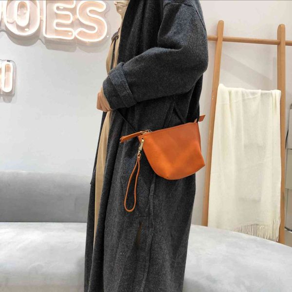leather hand made vegetable tanning leather single shoulder messenger bag women's small mobile phone bag black friday 7x6g
leather hand made vegetable tanning leather single shoulder messenger bag women's small mobile phone bag black friday 7x6g