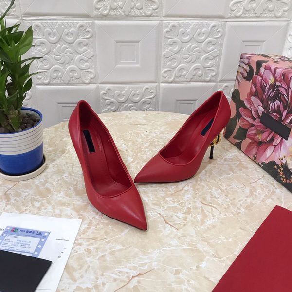 designer pointed leather women's shoes high-heeled luxury wedding party brand single shoes, Red;white
designer pointed leather women's shoes high-heeled luxury wedding party brand single shoes, Red;white