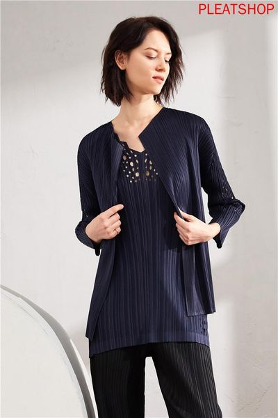 women's jackets 2021 spring dress style jacket casual versatile hollow out v-neck pleated solid color, Black;brown
women's jackets 2021 spring dress style jacket casual versatile hollow out v-neck pleated solid color, Black;brown