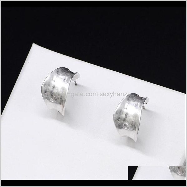 & hie jewelry drop delivery 2021 fashion woman hoop classic geometric c shaped earrings for women hypoallergenic jewellery hk115 9rj8w, Golden;silver
& hie jewelry drop delivery 2021 fashion woman hoop classic geometric c shaped earrings for women hypoallergenic jewellery hk115 9rj8w, Golden;silver