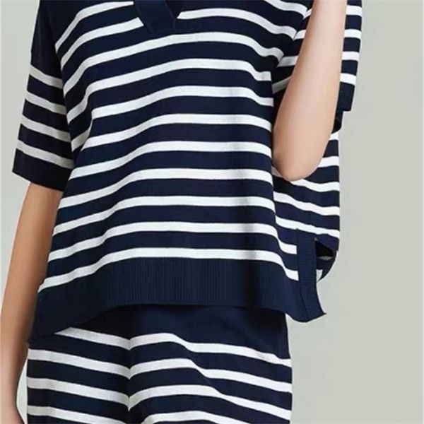 fashion women's suit summer knit short-sleeved t-shirt striped wide-leg shorts fashion casual two-piece 210520, White
fashion women's suit summer knit short-sleeved t-shirt striped wide-leg shorts fashion casual two-piece 210520, White