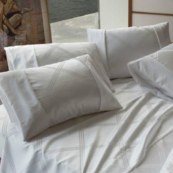 pillow lightweight and comfortable cotton stitching that can improve sleep quality pillows for bedroom 100% massage
pillow lightweight and comfortable cotton stitching that can improve sleep quality pillows for bedroom 100% massage
