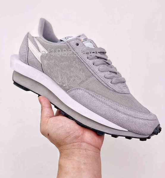 2021 ldwaffle ldv fragment daybreak running shoes mens womens light smoke grey suede designer sports trainers platform sneakers
2021 ldwaffle ldv fragment daybreak running shoes mens womens light smoke grey suede designer sports trainers platform sneakers