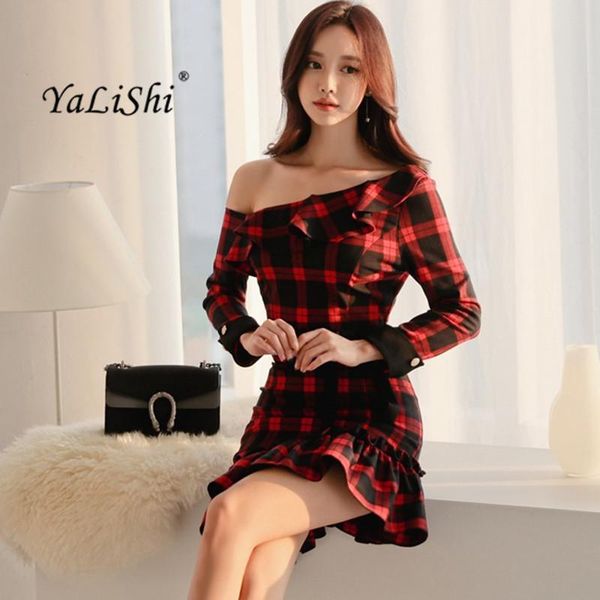 casual dresses 2021 spring women red black plaid slash neck vintage bodycon bandage one shoulder dress party asymmetrical, Black;gray
casual dresses 2021 spring women red black plaid slash neck vintage bodycon bandage one shoulder dress party asymmetrical, Black;gray