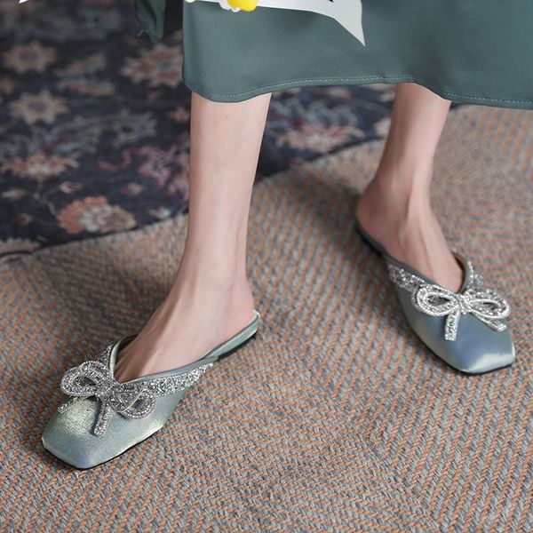 slippers butterfly-knot low shoes woman 2021 casual cover toe pantofle luxury summer flat square soft pu basic slides fashio, Black
slippers butterfly-knot low shoes woman 2021 casual cover toe pantofle luxury summer flat square soft pu basic slides fashio, Black