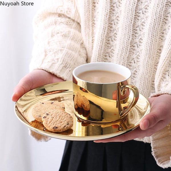 mugs creative retro style golden electroplating ceramic plate storage tray dessert fruit living room coffee cup mark
mugs creative retro style golden electroplating ceramic plate storage tray dessert fruit living room coffee cup mark