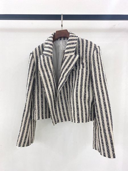 women's suits & blazers short suit coat stripes or white long sleeve loose notched fashion office lady blazer cardigan 2021 early autum, White;black
women's suits & blazers short suit coat stripes or white long sleeve loose notched fashion office lady blazer cardigan 2021 early autum, White;black