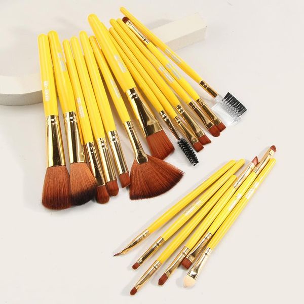 makeup brushes maange 19 pcs professional set eye shadow foundation powder eyeliner lip blush make up brush cosmetic tool kit
makeup brushes maange 19 pcs professional set eye shadow foundation powder eyeliner lip blush make up brush cosmetic tool kit