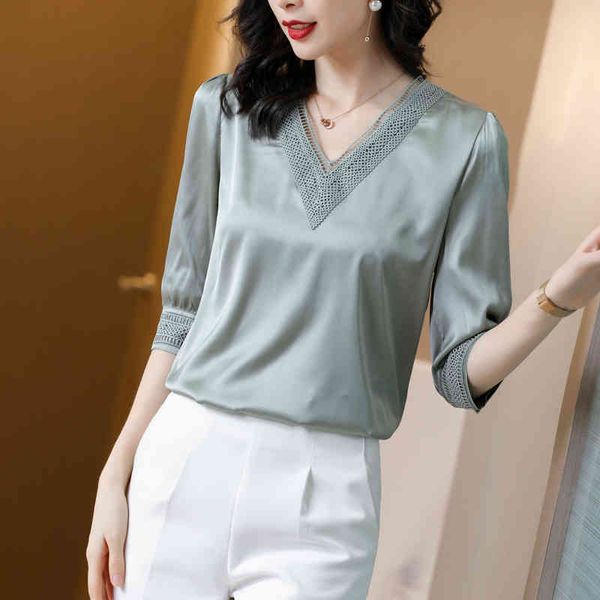 korean heavy silk women blouses shirts woman embroidered satin blouse shirt elegant women hollow out blouse white plus size
korean heavy silk women blouses shirts woman embroidered satin blouse shirt elegant women hollow out blouse white plus size