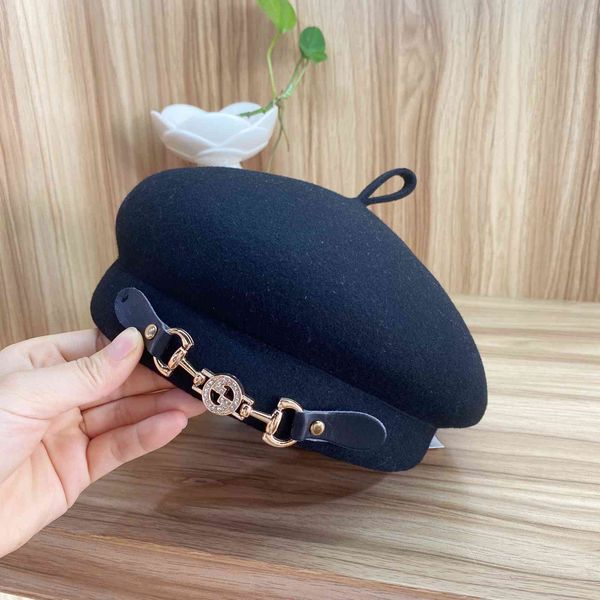 pure wool beret women's autumn and winter version leisure versatile fashion hat bud wardrobe accessories, Blue;gray
pure wool beret women's autumn and winter version leisure versatile fashion hat bud wardrobe accessories, Blue;gray