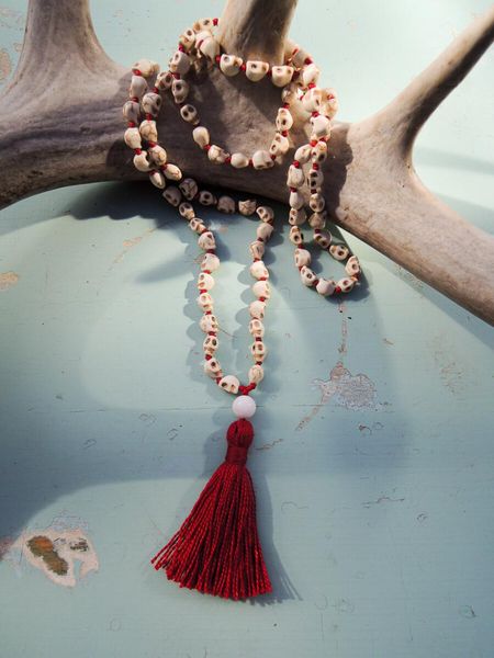 tiny skulss bead necklace108 mala natural howlite beads red tassel necklace for women men yoga meditation jewelry pendant necklaces, Silver
tiny skulss bead necklace108 mala natural howlite beads red tassel necklace for women men yoga meditation jewelry pendant necklaces, Silver