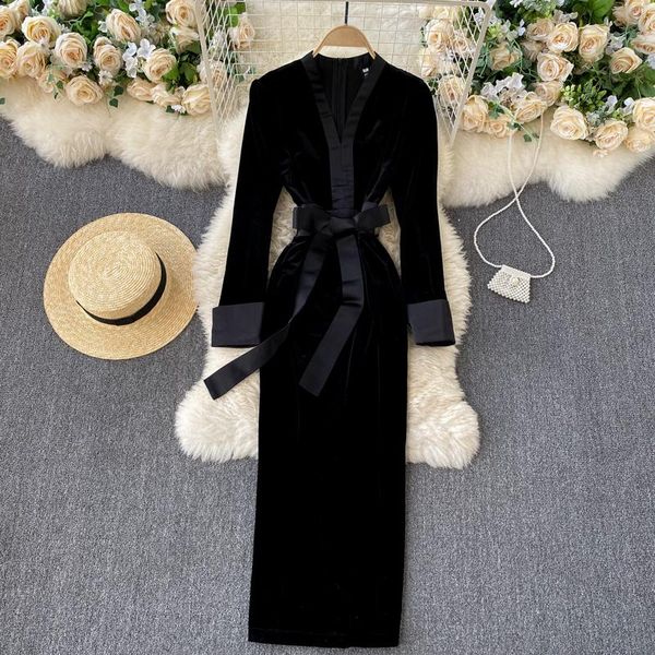 casual dresses lady fashion winter package hip dress 2021 women's v collar retro velvet long sleeve elegant clothes vestidos q654, Black;gray
casual dresses lady fashion winter package hip dress 2021 women's v collar retro velvet long sleeve elegant clothes vestidos q654, Black;gray