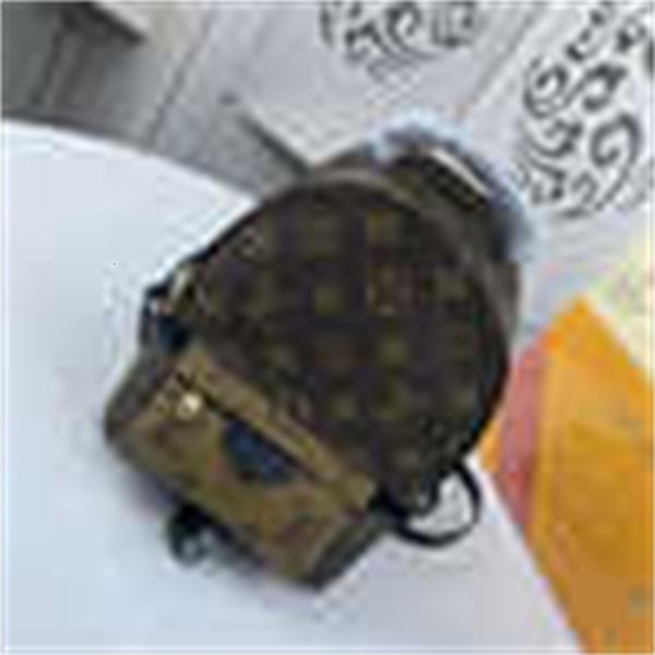 leather bag backpacks messenger envelope female travel bag suitcase fashion shows oxidized m41562 business totes net r
leather bag backpacks messenger envelope female travel bag suitcase fashion shows oxidized m41562 business totes net r