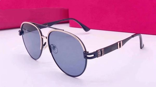 designer sunglasses aviation pilot sun glasses for men women with black or red leather case, cloth, and retail accessories, White;black 
designer sunglasses aviation pilot sun glasses for men women with black or red leather case, cloth, and retail accessories, White;black