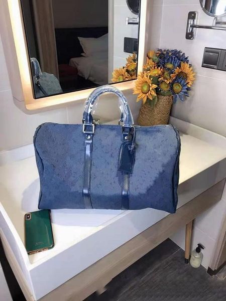 hand luggage travel bag fashion large capacity men duffel backpack one-shoulder convenient and genuine leather floral geometric letter
hand luggage travel bag fashion large capacity men duffel backpack one-shoulder convenient and genuine leather floral geometric letter