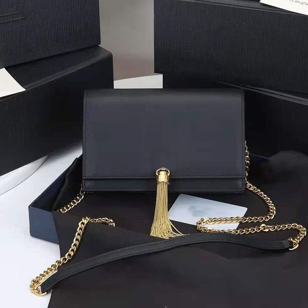 totes handbag strap crossbody bags designer handbags classic fashion women shoulder messenger bag ladies purse clutch gold silver chain
totes handbag strap crossbody bags designer handbags classic fashion women shoulder messenger bag ladies purse clutch gold silver chain