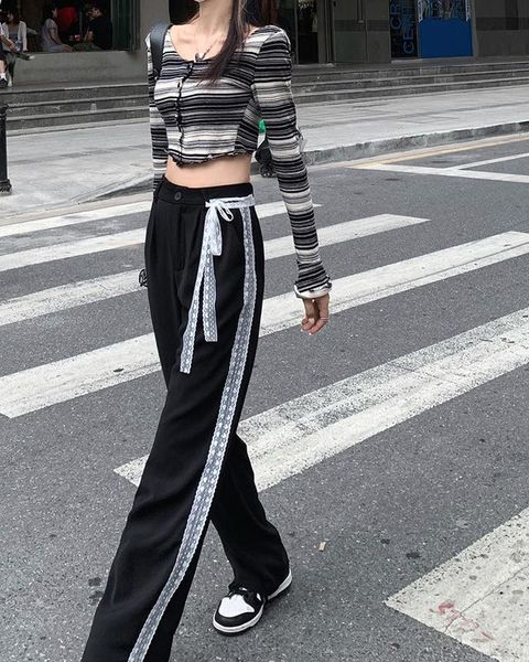 women's pants & capris real s cost-effective design sense niche side lace stitching, Black;white
women's pants & capris real s cost-effective design sense niche side lace stitching, Black;white
