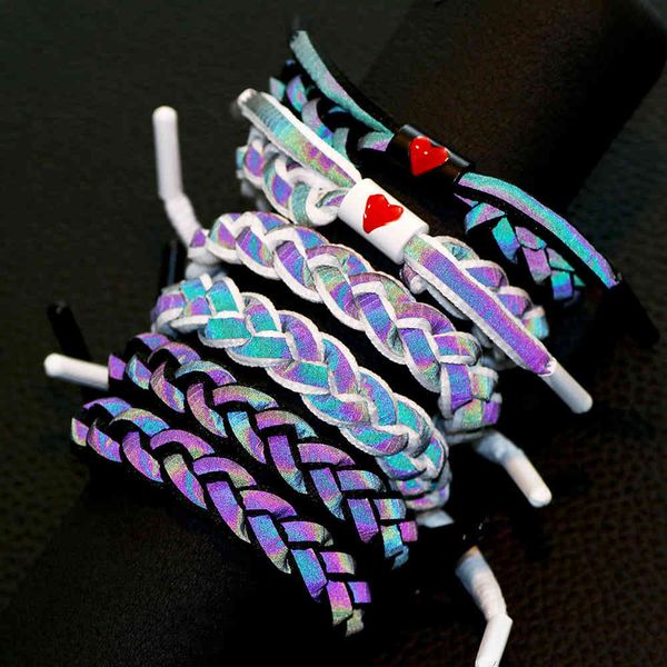 tiktok same holographic reflective shoelace bracelet internet celebrity student couple woven discolored hand rope, Golden;silver
tiktok same holographic reflective shoelace bracelet internet celebrity student couple woven discolored hand rope, Golden;silver
