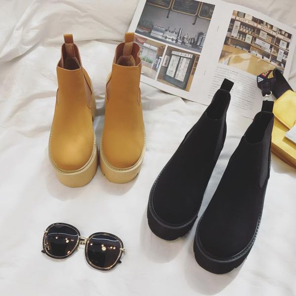 boots short tube solid color thin section thick bottom increased ladies spring and autumn set foot single fashion., Black
boots short tube solid color thin section thick bottom increased ladies spring and autumn set foot single fashion., Black