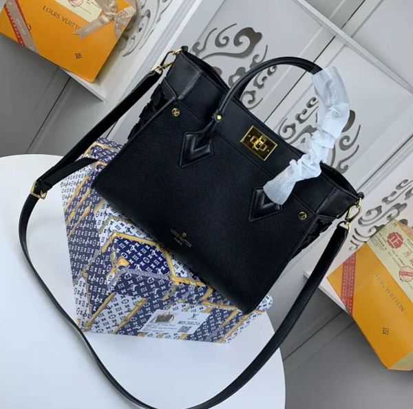 clutches brand designer luxury aie#m53826 new embroidery fine grain bag calfskin handbags iconic handles shoulder bags totes cross body
clutches brand designer luxury aie#m53826 new embroidery fine grain bag calfskin handbags iconic handles shoulder bags totes cross body