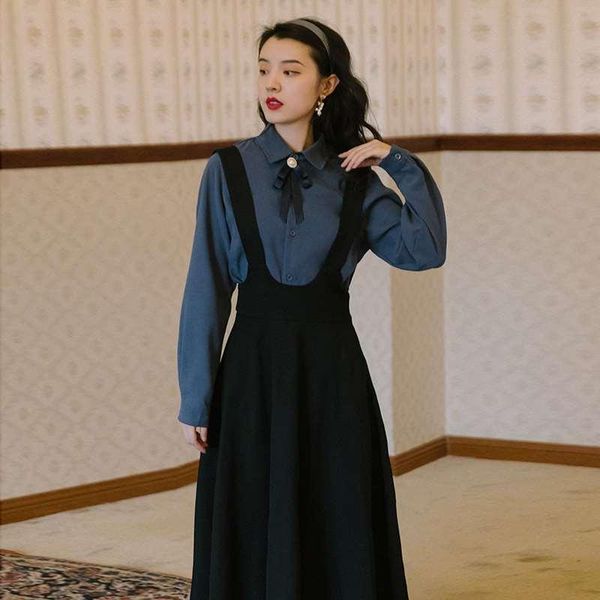 casual dresses 2 piece set women outfits fall 2021 lapel loose blue gentle retro shirt and black strap skirt korean ladies fashion ol su, Black;gray
casual dresses 2 piece set women outfits fall 2021 lapel loose blue gentle retro shirt and black strap skirt korean ladies fashion ol su, Black;gray