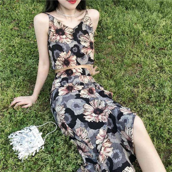 summer floral print spaghetti strap tank +high waist mermaid midi skirts sets ruffles holiday vintage suits 210510, White
summer floral print spaghetti strap tank +high waist mermaid midi skirts sets ruffles holiday vintage suits 210510, White