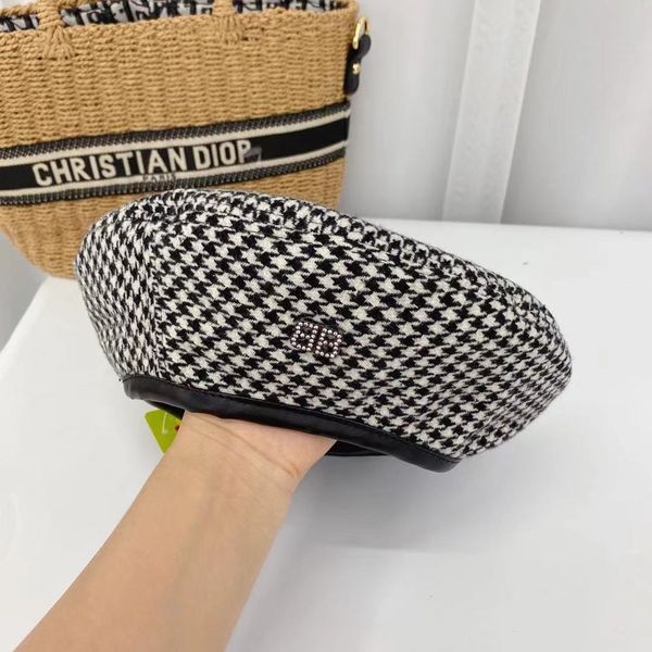 factory wholesale 50% off beret female qianniage spring and autumn new hat british korean tidal ins small fresh flat bud
factory wholesale 50% off beret female qianniage spring and autumn new hat british korean tidal ins small fresh flat bud