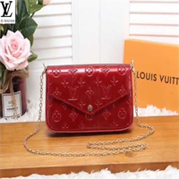chain embossed real brand clutches patent leather designer flap wallet men luxury leather long 0njp wallets compact purse m61293 red evening, Red;black
chain embossed real brand clutches patent leather designer flap wallet men luxury leather long 0njp wallets compact purse m61293 red evening, Red;black