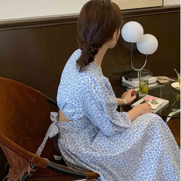 nomikuma backless cut out dress women v neck puff sleeve dresses slim waist lace up a line printed summer clothes vestidos mujer 210514, Black;gray
nomikuma backless cut out dress women v neck puff sleeve dresses slim waist lace up a line printed summer clothes vestidos mujer 210514, Black;gray