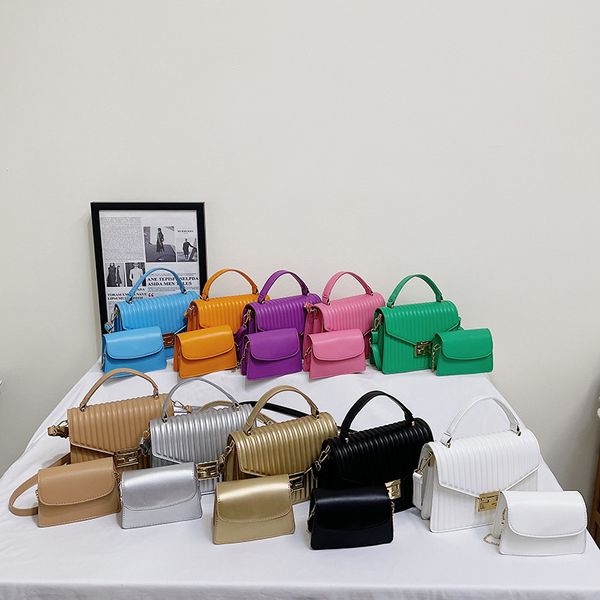 luxury women ruffle satchel lady vertical stripe embossing handbag+metals chain messenger bag 2pcs sets fashion ladies pu composite bag h009
luxury women ruffle satchel lady vertical stripe embossing handbag+metals chain messenger bag 2pcs sets fashion ladies pu composite bag h009