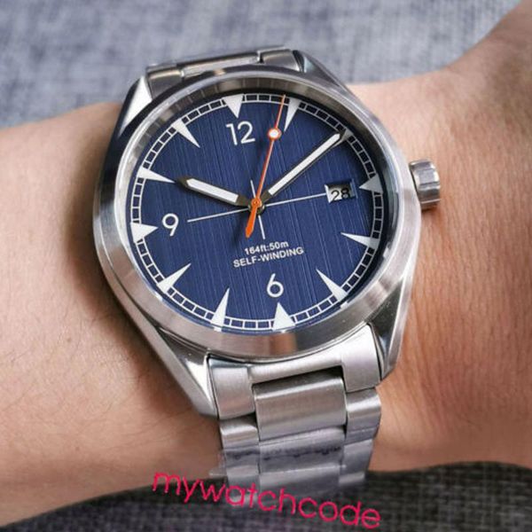 wristwatches corgeut 41mm no logo japan nh35a automatic mens watch sapphire glass date window brushed case blue dial high quality, Slivery;brown
wristwatches corgeut 41mm no logo japan nh35a automatic mens watch sapphire glass date window brushed case blue dial high quality, Slivery;brown