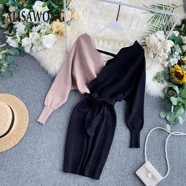 casual dresses 2021 spring autumn dress fashion women v-neck backless long sleeve knitted bodycon party, Black;gray
casual dresses 2021 spring autumn dress fashion women v-neck backless long sleeve knitted bodycon party, Black;gray