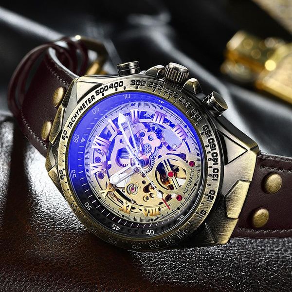 wristwatches 2021 fashion vintage hollow watches for waterproof automatic mechanical man's wristwatch perspective window, Slivery;brown
wristwatches 2021 fashion vintage hollow watches for waterproof automatic mechanical man's wristwatch perspective window, Slivery;brown