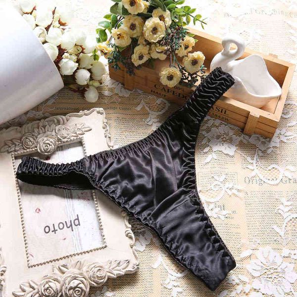 100% silk female panties smooth soft comfortable underwear fashion pure color thongs breathabke briefs elastic underpants, Black;pink
100% silk female panties smooth soft comfortable underwear fashion pure color thongs breathabke briefs elastic underpants, Black;pink
