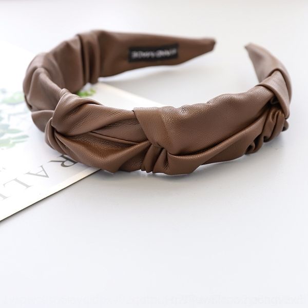 PnGv korean autumn winter glossy pu leather top grade hair star fashion pleated headband girlshair ornament headbands qs-936, Silver
PnGv korean autumn winter glossy pu leather top grade hair star fashion pleated headband girlshair ornament headbands qs-936, Silver