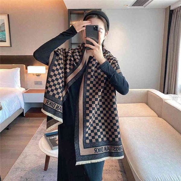 the new design autumn and winter new chessboard plaid scarf feminine temperament versatile double-sided warm imitation cashmere scarf thicke, Blue;gray 
the new design autumn and winter new chessboard plaid scarf feminine temperament versatile double-sided warm imitation cashmere scarf thicke, Blue;gray