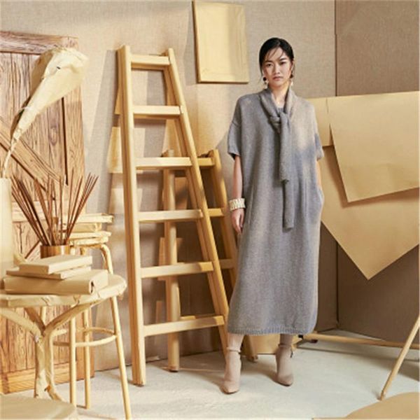 women's sweaters 100% hand made pure wool knit women streetwear loose scarf collar half sleeve long pullover sweater one&over size, White;black
women's sweaters 100% hand made pure wool knit women streetwear loose scarf collar half sleeve long pullover sweater one&over size, White;black