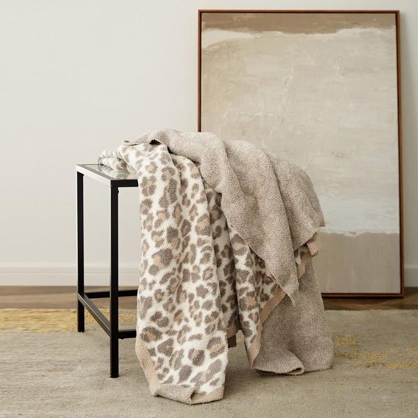 blankets winter thick warm throw blanket jacquard elegant stripe edge delicate leopard knitted cozy plaid for beds bed spread
blankets winter thick warm throw blanket jacquard elegant stripe edge delicate leopard knitted cozy plaid for beds bed spread