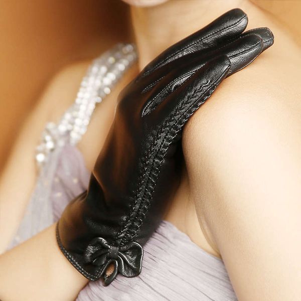 8272 new women' short leather korean version sheepskin fashion warm bow gloves autumn and winter touch screen, Blue;gray
8272 new women' short leather korean version sheepskin fashion warm bow gloves autumn and winter touch screen, Blue;gray