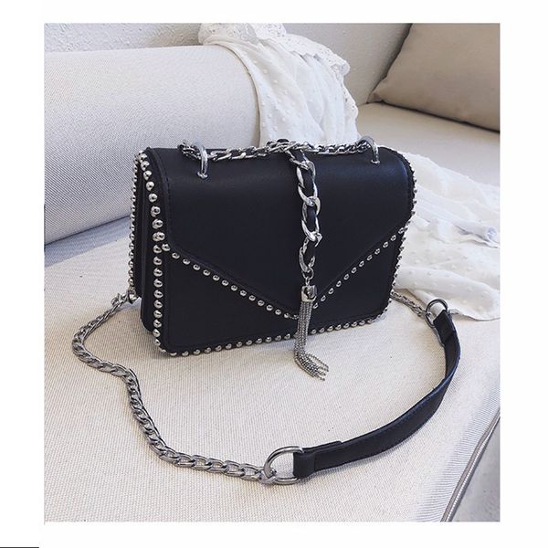 pu leather purses and handbags for women 2021 designer luxury fashion girl female shoppers new solid color tassel chain wallets, Red;black
pu leather purses and handbags for women 2021 designer luxury fashion girl female shoppers new solid color tassel chain wallets, Red;black